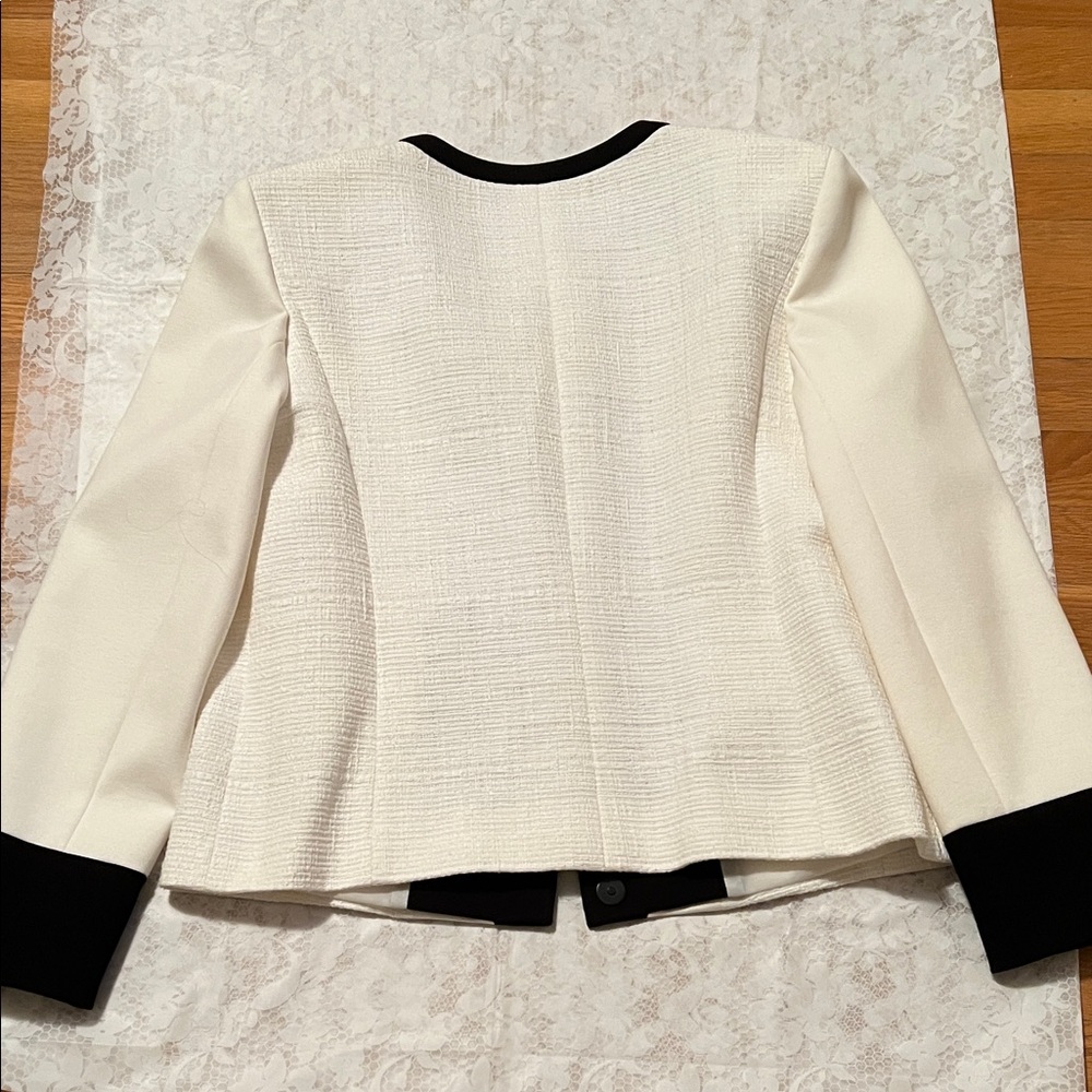 Classiques Entier Black and White Blazer - Picture 7 of 7
